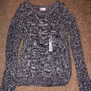 NWT womens sweater
